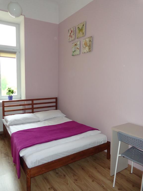 Lolek Hostel Lublin Zimmer foto